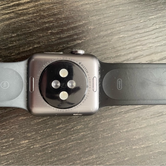 Apple Watch Series 3 - 38 MM case w/ band & charging chord included - Picture 3 of 4